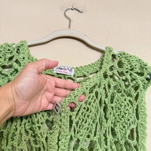 Vintage Hand Crochet Knit Vest Women’s Medium Green Sweater Sleeveless Boho - Picture 7 of 16